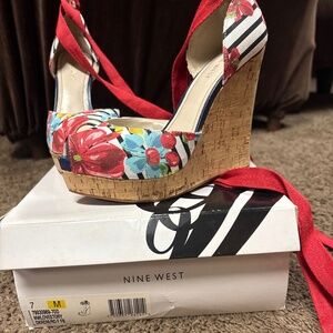 Nine West lace up Cork wedges size 7